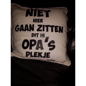 Niet hier gaan zitten Dit is OPA's plekje